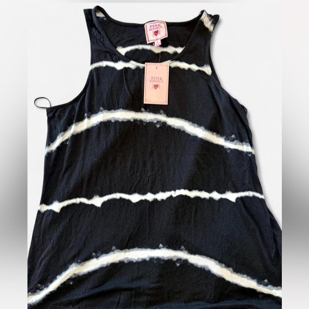 NWT Pink republic Clove Monochrome Tie-Dye Tank Top